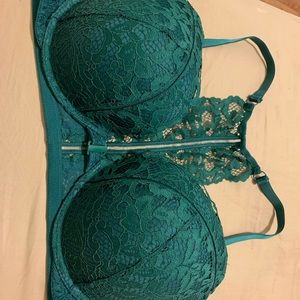 Victoria’s Secret very sexy front close 40D green